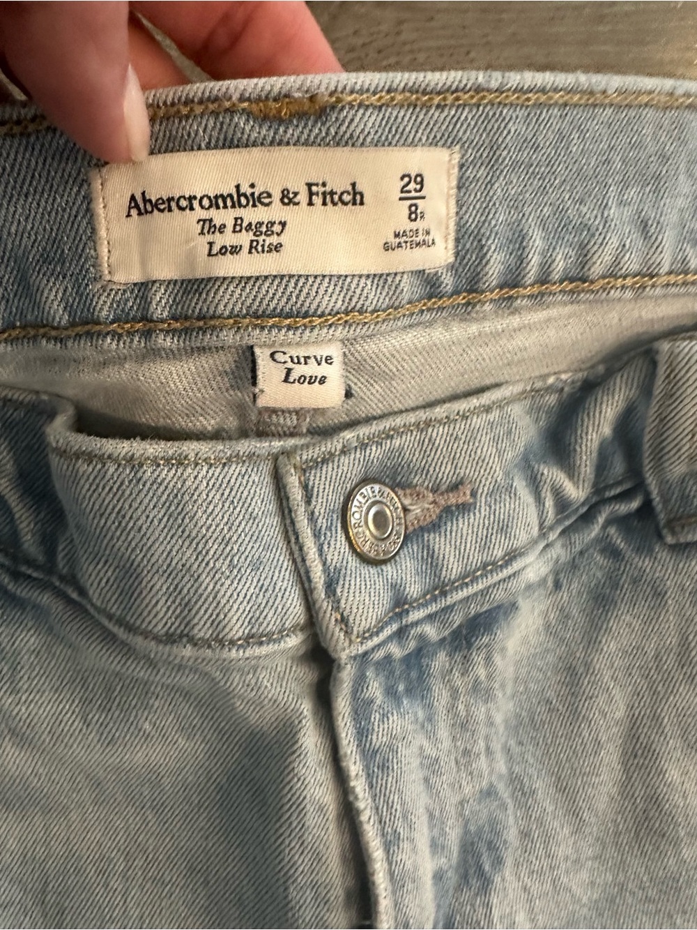 Abercrombie & Fitch The Baggy Low-Rise Jean Curve Love Size 29 Short - Picture 3 of 4